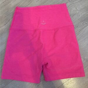 Beyond yoga biker shorts